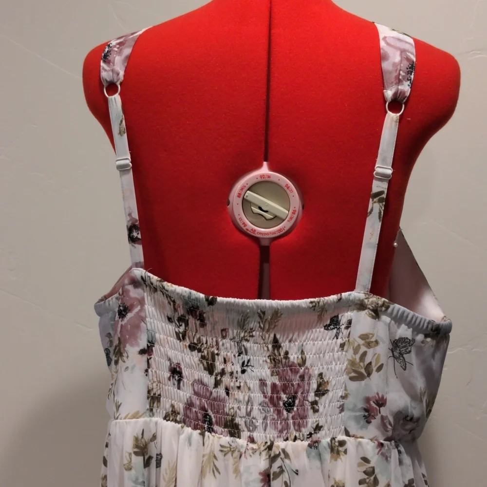 SOLD Torrid Plus Size Ethereal Maxi Princess Smocked Floral Dress Size 22 - Picture 11 of 17